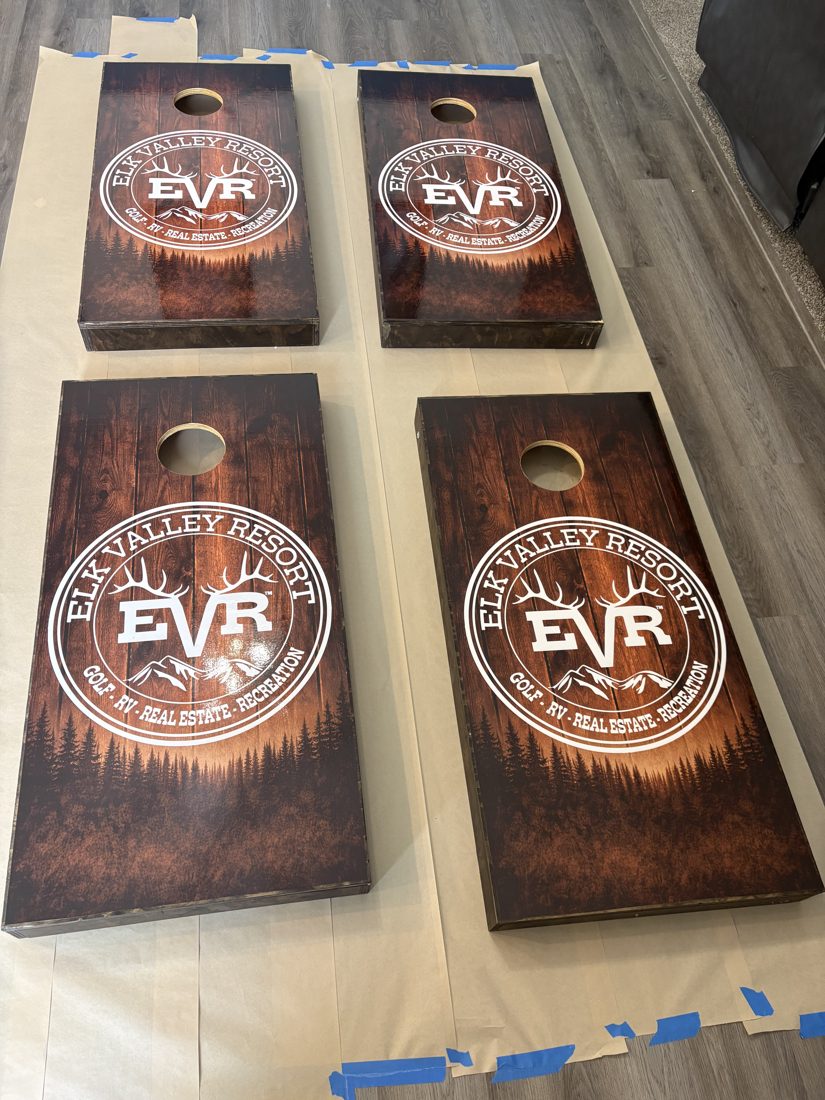 Elk Valley Resort — 4-board wrap