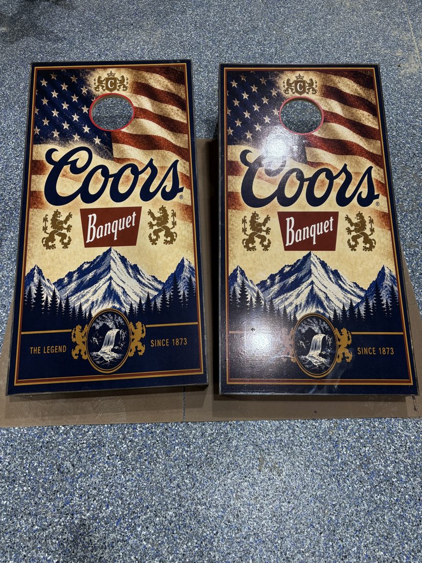 Coors Banquet — full trade dress